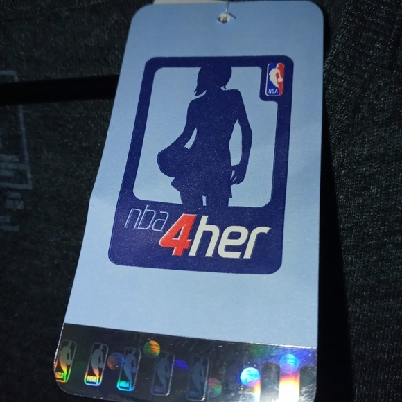 Adidas NBA 4 Her Miami Heat Official Licensed T Shirt. - Picture 3 of 6